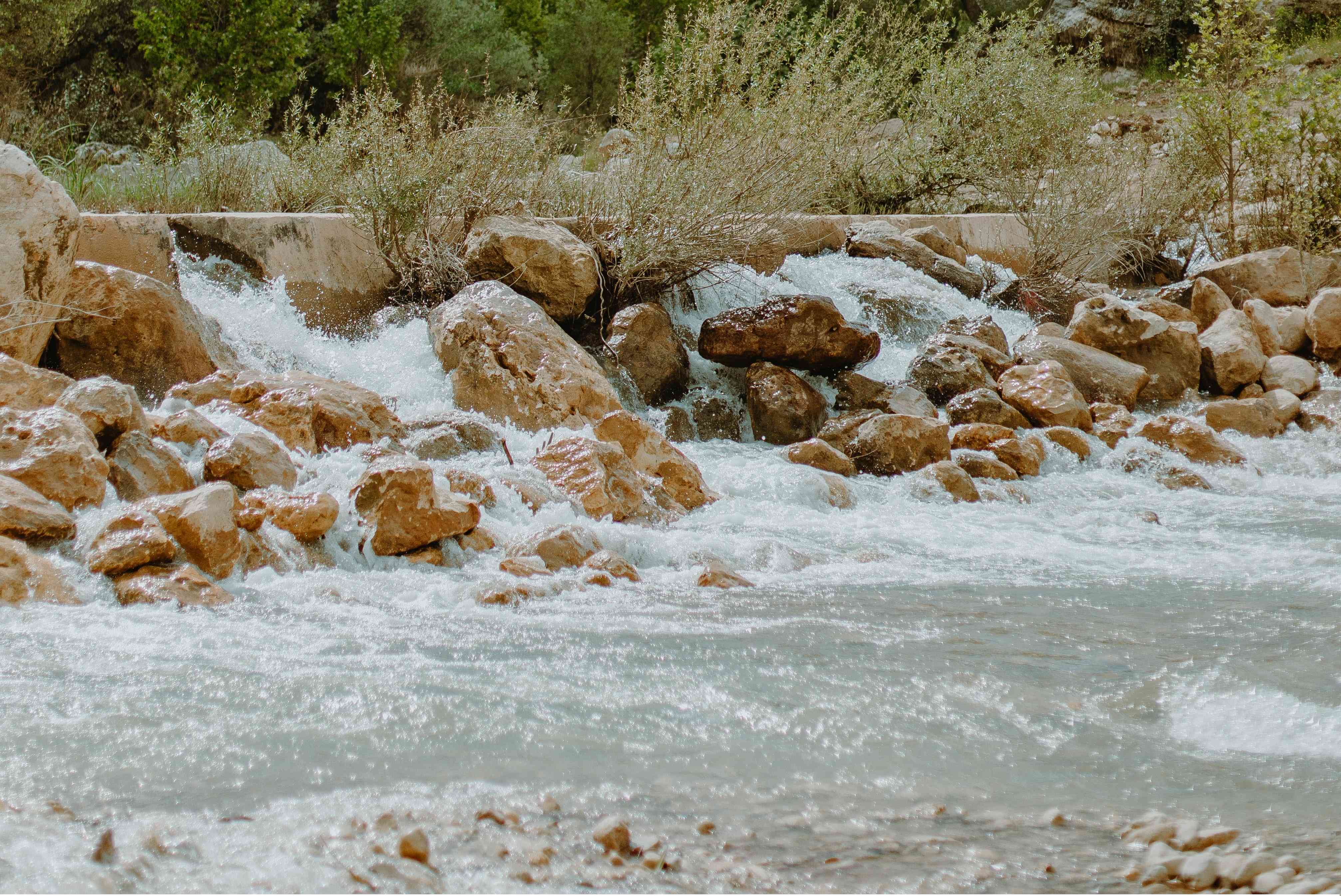 DERECHO DE AGUAS